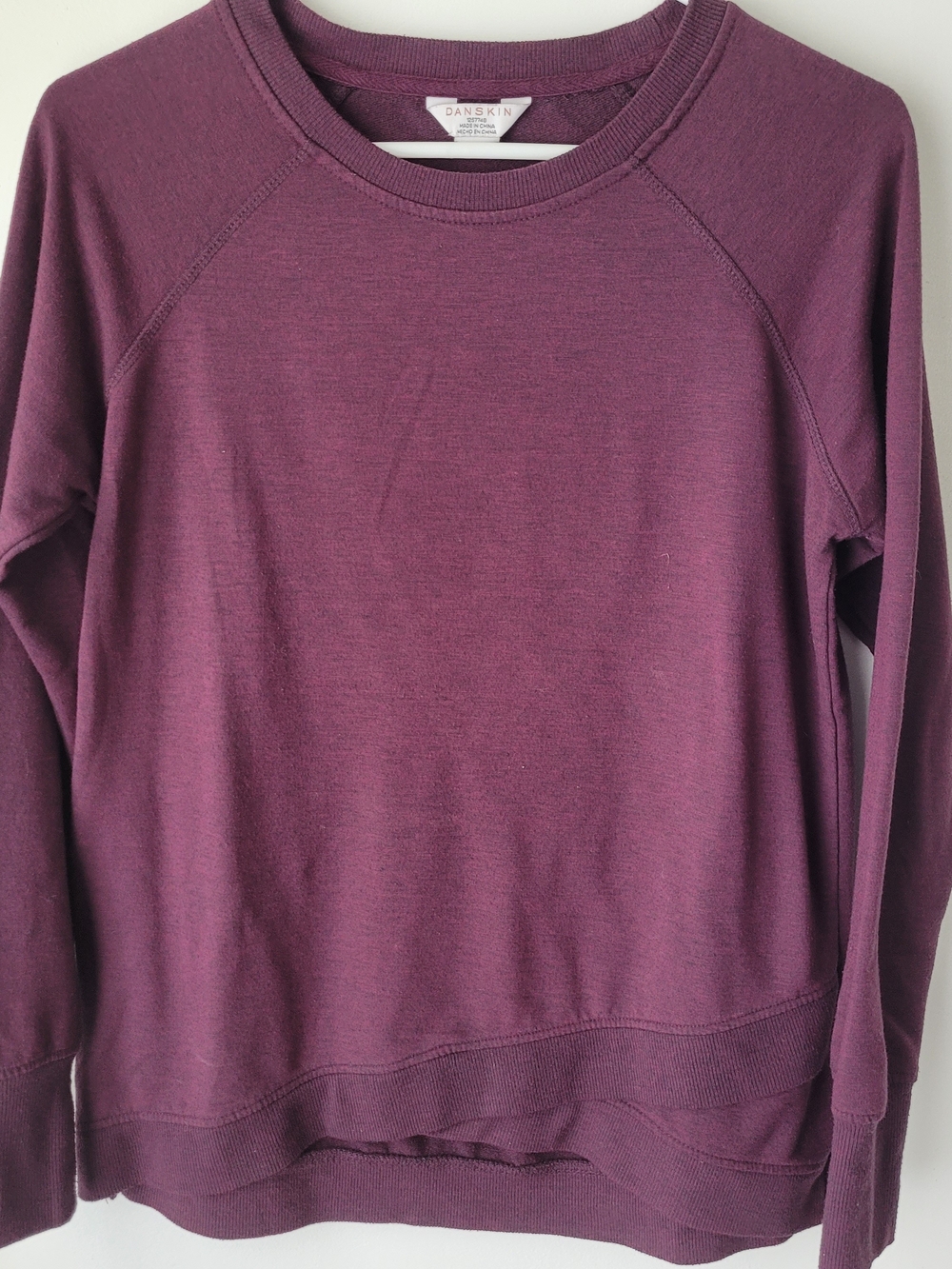 Danskin Women Burgundy Crewneck Sweatshirt Size S